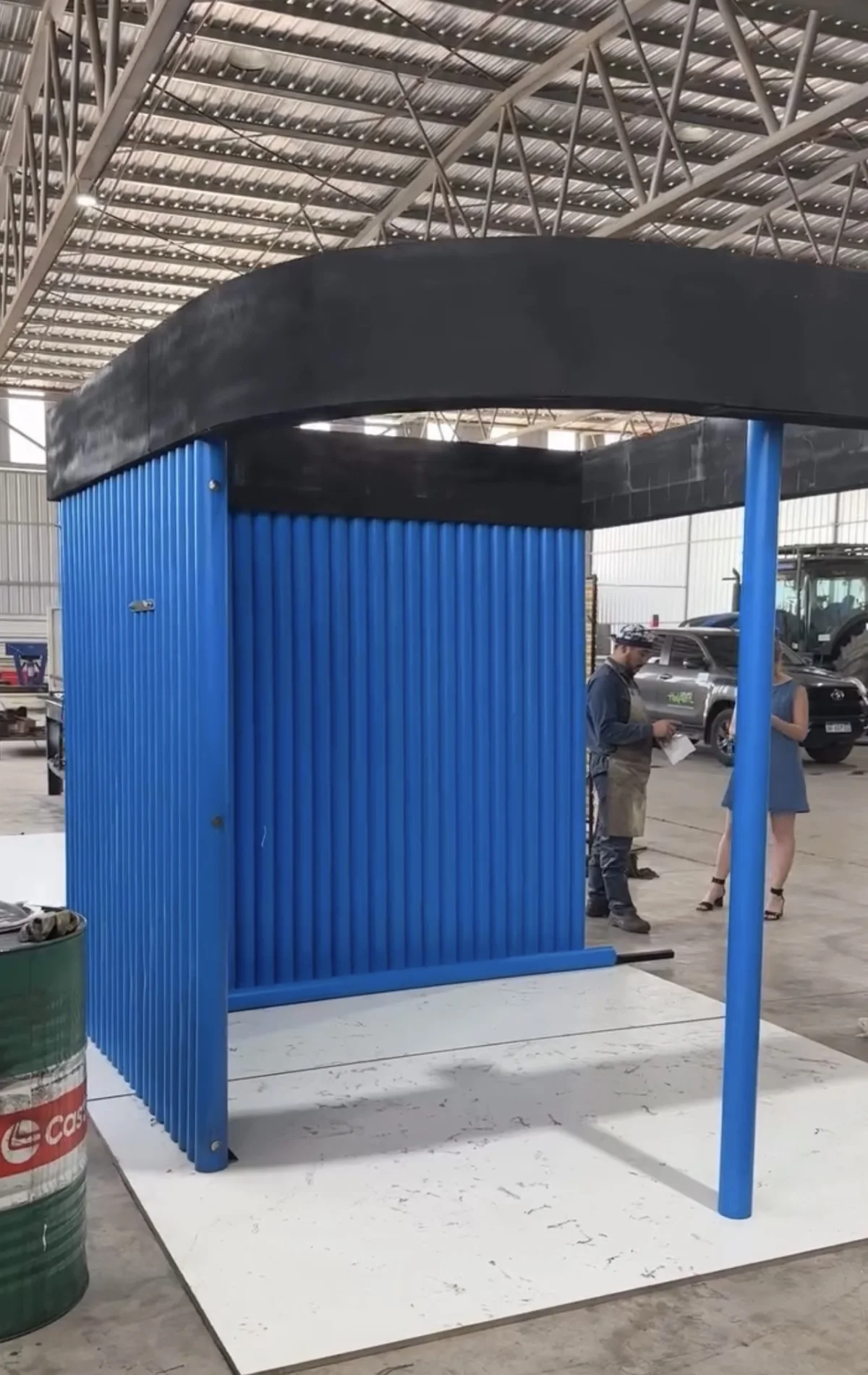 Stand Halpern — el stand en montaje