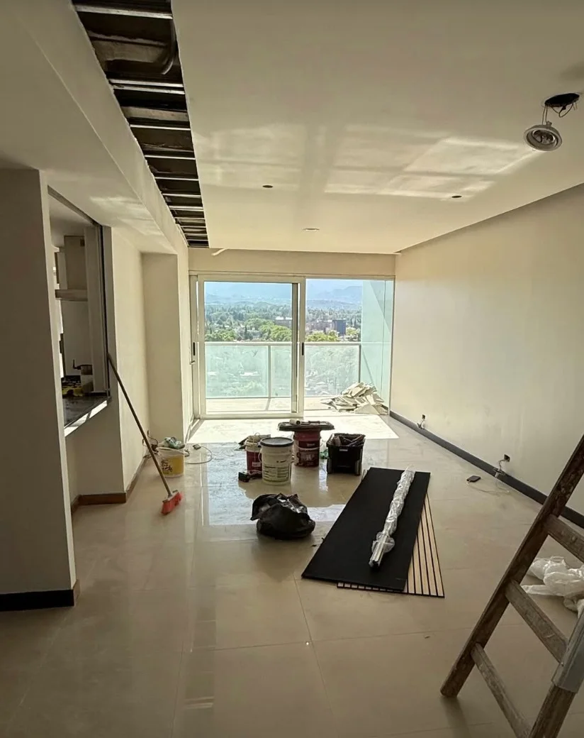 Interiorismo RA — el estar en obra